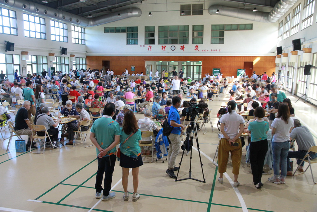 高齡者齊聚元培大禮堂參加風城盃健康麻將大賽