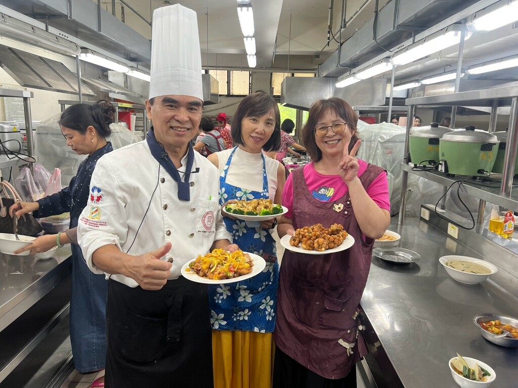 零廚餘料理體驗_學員與老師合照成品圖片