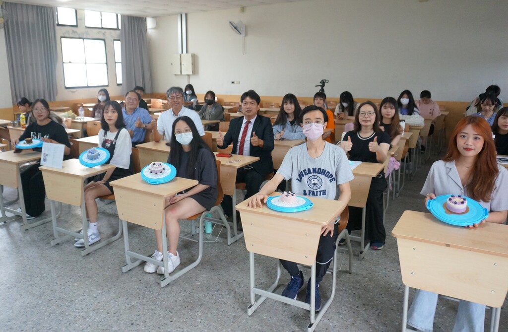 元培寵物保健系學生展現學習成果,為寵物帶來更美味、更健康的食物
