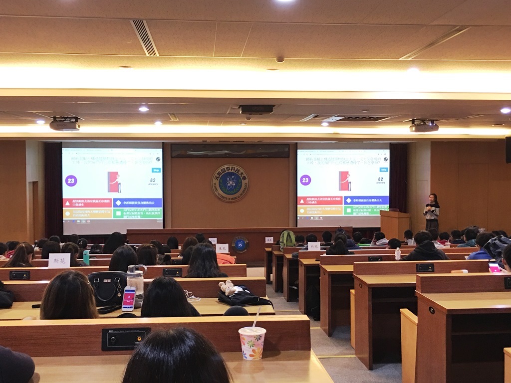 元培舉辦消防講座同學認真聆聽圖片