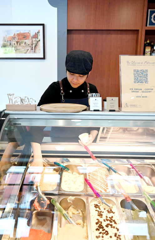 有健康概念的甜點店 元培餐管系校友董至堯圓夢創業