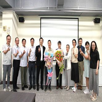 用美味寫下感恩終章!元培舉辦溫馨鐵板燒退休餐會圖片