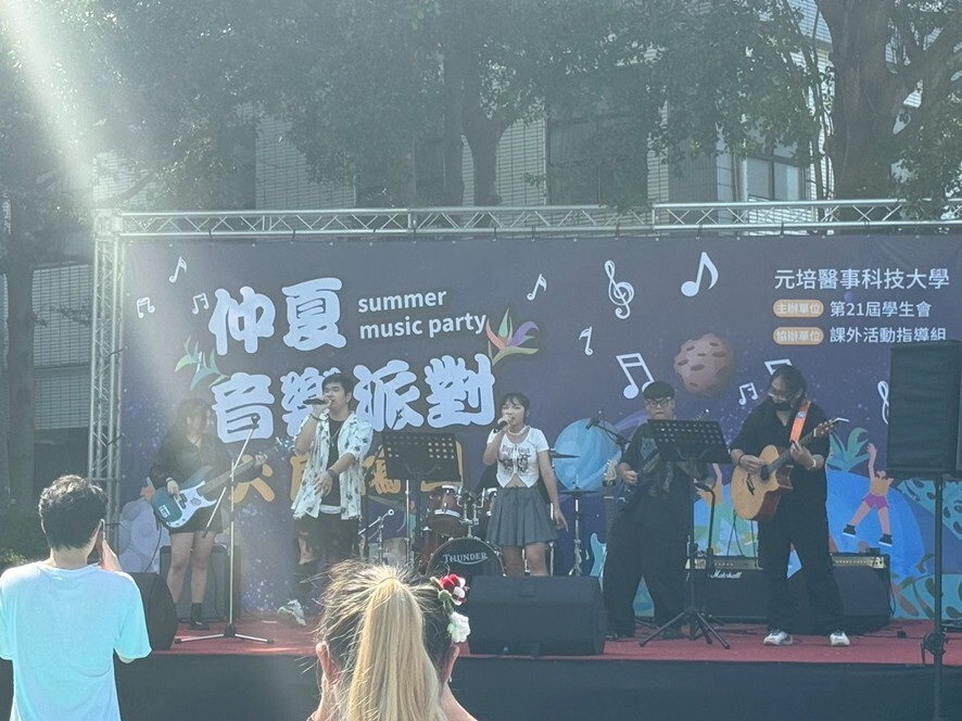 吉他社與熱音社突破首次合作圖片