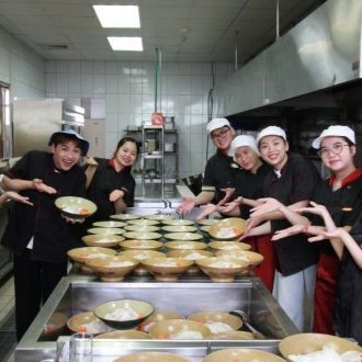 越吃越美味!元培海青班學生端家鄉味 美食促進跨文化理解圖片