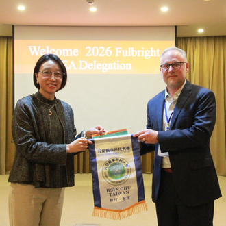 330-2026傅爾布萊特國際教育主管-(IEA)-訪問團與元培師長合影