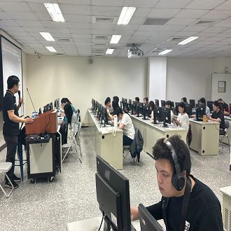 元資中心辦理大學生必備AIGC數位生產力工作坊