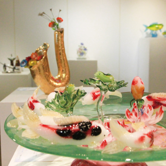 「綻放」Bloom in Glass：光影之間，花開如夢」玻璃展在元培光宇藝術中心浪漫開展圖片