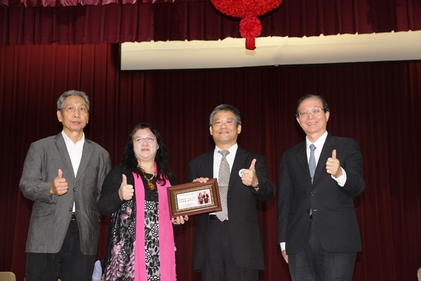 元培醫事科技大學校慶慶祝大會暨國際放射日在光禧大禮堂進行圖片