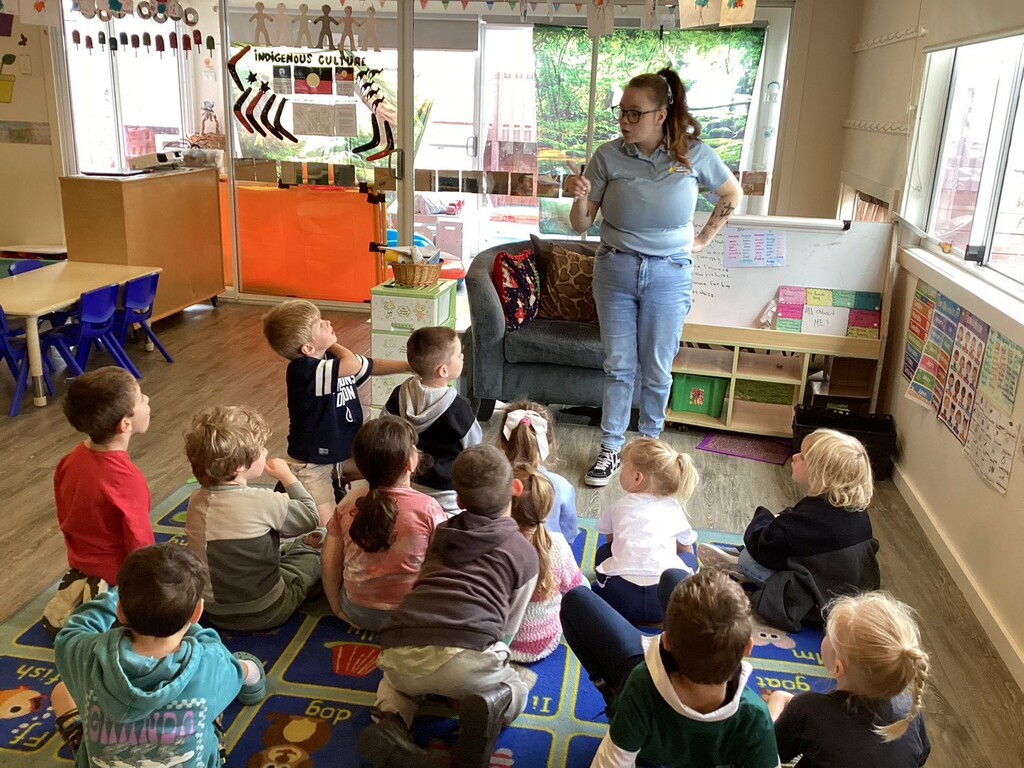 元培護理系學生在澳洲托兒中心實習，觀察兩國在幼兒身心狀況、照顧管理模式異同圖片