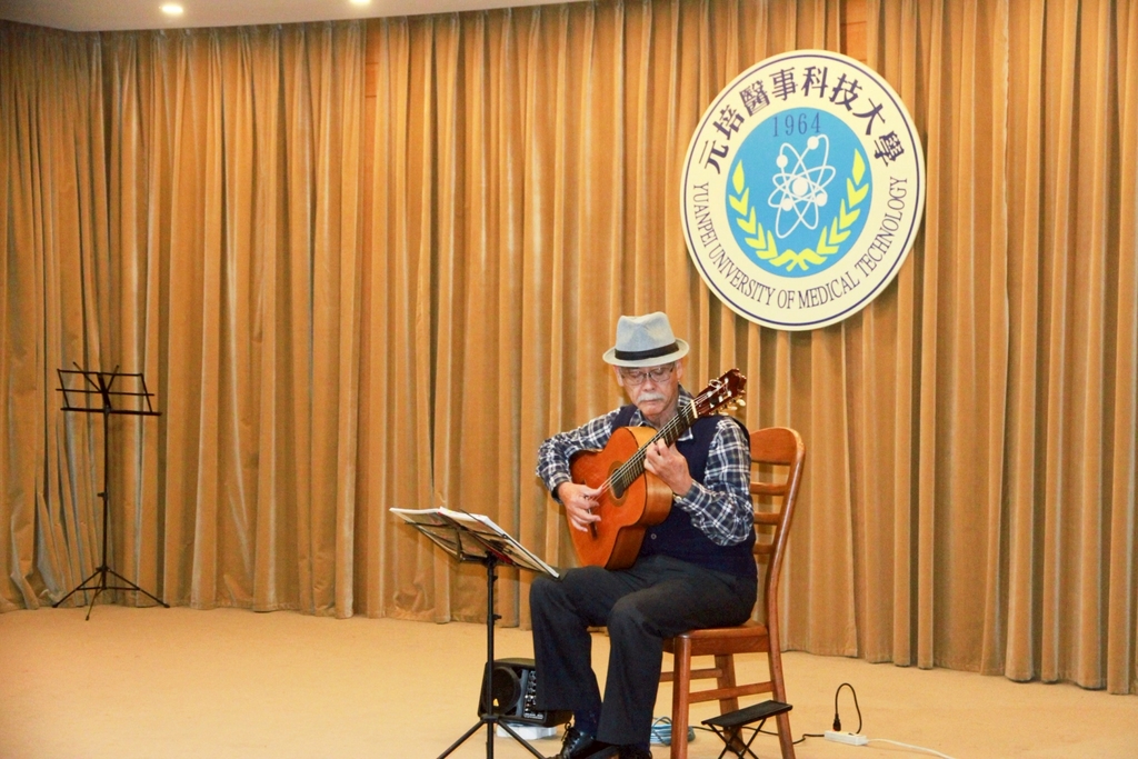 佛朗明哥吉他大師莊維仁為元培特展開幕音樂會帶來精采演出圖片