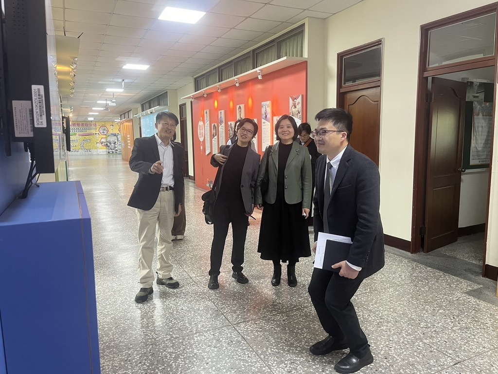 福建醫科大學貴賓體驗元培醫務管理互動教學設備
