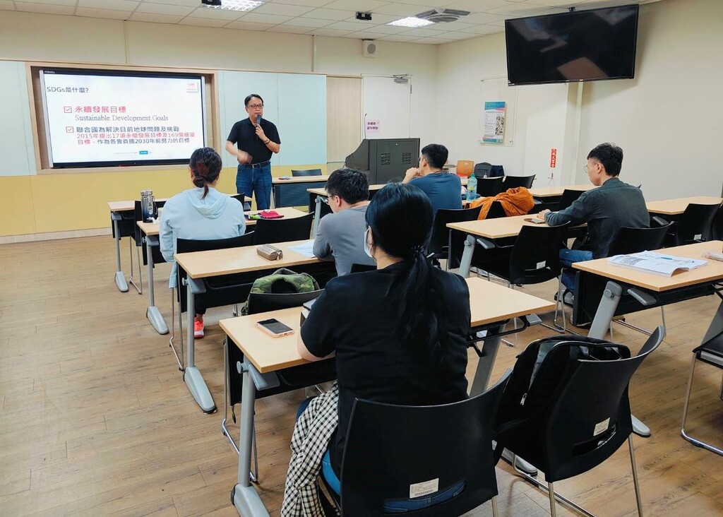 元培開設「GRI永續報告書管理師」證照輔導班協助學生取得證照