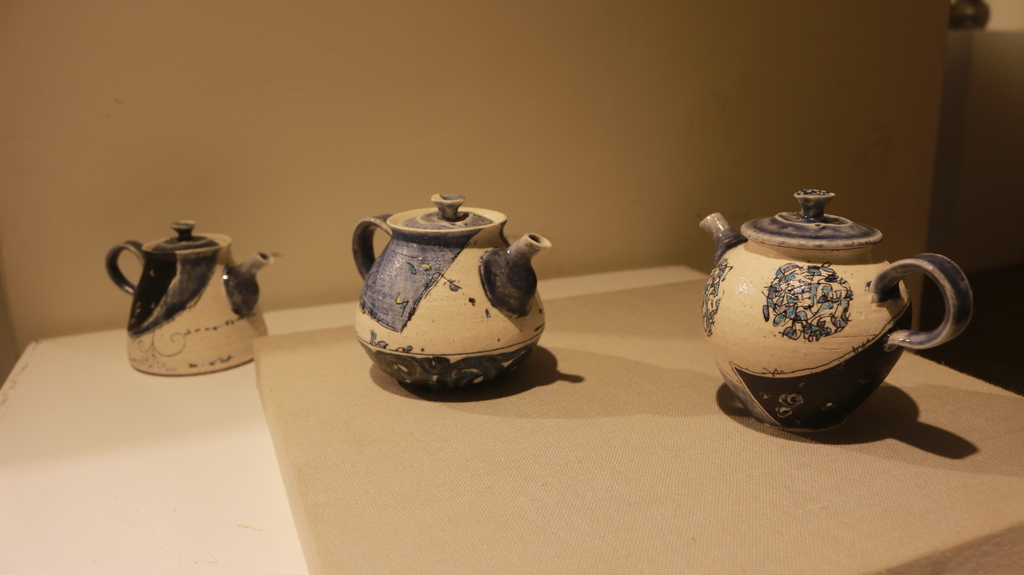 重松康夫京燒清水燒陶壺作品以細膩的紋飾著稱