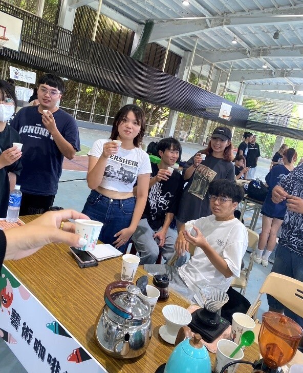 元培學生社團--藝術咖啡社充滿人文氣息